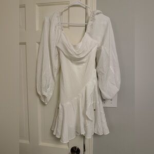 white longskeve mini dress